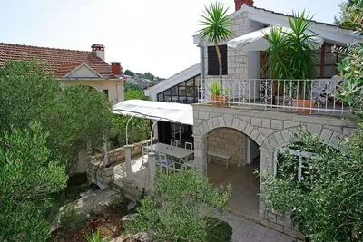 Image de Maison de vacances dans Tri Porte (Potirna) avec vue mer, terrasse, Climatisation, Wifi (166-1)
