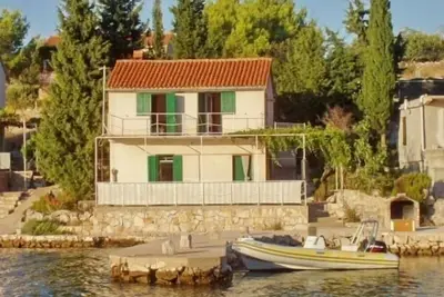 Image de Maison Robinson dans Žut avec vue mer, terrasse, Wifi (3467-1)