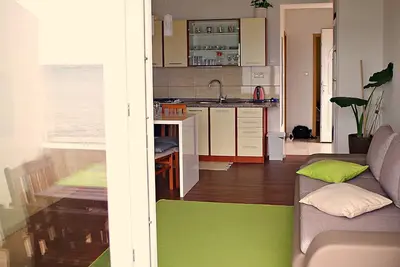 Image de Appartement dans Poljana avec vue mer, terrasse, Climatisation, Wifi (3617-4)