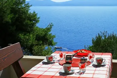 Image de Appartement dans Pisak avec vue mer, terrasse, Climatisation, Wifi (102-1)