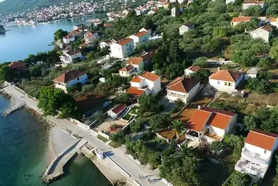 Image de Appartement dans Poljana avec vue mer, terrasse, Climatisation, Wifi (4232-1)