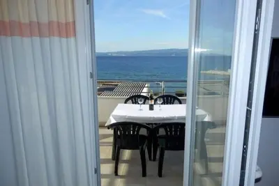 Image de Appartement dans Duće avec vue mer, terrasse, Climatisation, Wifi (4173-13)