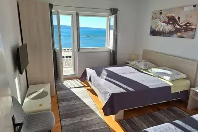 Image de Appartement dans Omiš avec vue mer, Balcon, Climatisation, Wifi (161-1)
