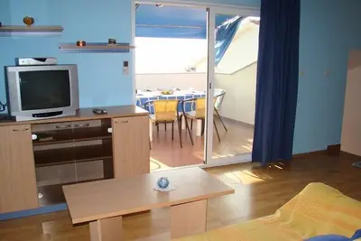 Image de Appartement dans Supetarska Draga avec vue mer, terrasse, Climatisation, Wifi (4551-3)