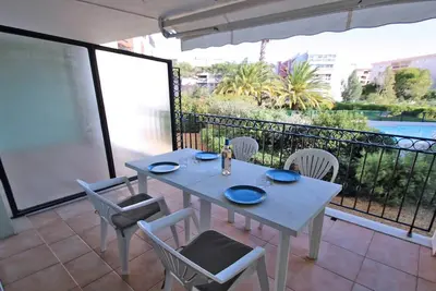 Image de Appartement T3 - 4 personnes - Piscine résidence - Climatisation - WiFi - Sainte Maxime -. . .