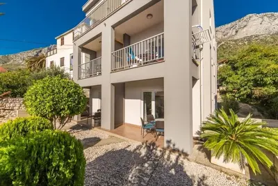 Image de Appartement dans Brist avec Balcon, Climatisation, Wifi (610-6)