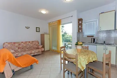 Image de Appartement dans Tučepi avec terrasse, Climatisation, Wifi, Machine à laver (202-4)