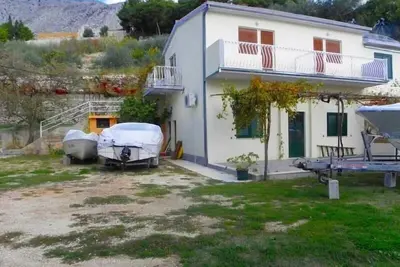 Image de Appartement dans Duće avec vue mer, Balcon, Climatisation, Wifi (4166-8)