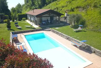 Image de Vacation Home à Pescaglia avec 2 chambres à coucher, 4 couchages