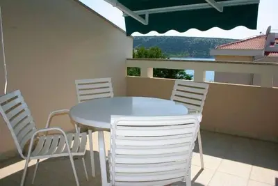 Image de Appartement dans Stara Novalja avec vue mer, loggia, Climatisation, Wifi (133-4)