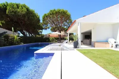Image de Modern and bright 4 bedroom villa in Vale do Lobo Pv14 - Almancil, Algarve