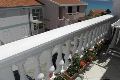 Image de Appartement dans Baška avec terrasse, Climatisation, Wifi, Machine à laver (863-4)