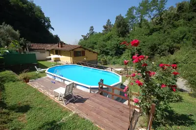 Image de Maison de Campagne à Massa E Cozzile avec 2 chambres à coucher, 6 couchages
