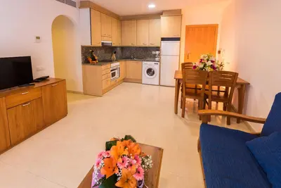 Image de Bel appartement avec terrasse et piscine près de la plage et des commerces Inmosantos Daniel TipoA