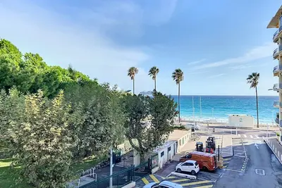 Image de Emplacement idéal, terrasse vue mer 227l/Lhot