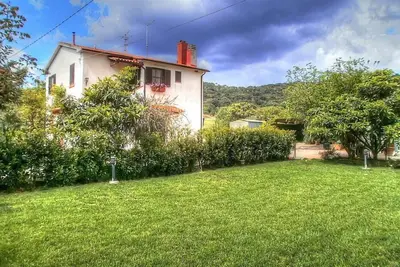 Image de Casa Melampo: Un charmant appartement qui couvre tout l'étage supérieur d'une ancienne villa noble du pays située au coeur de la campagne toscane.