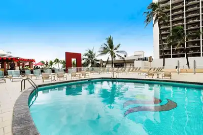 Image de HĂ´tel Aston Waikiki Beach - Suite King Aloha