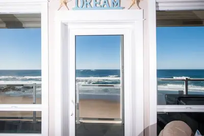 Image de * Promo! * Troisième étage Oceanfront Condo - Spa privatif, Wifi gratuit, piscine!