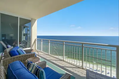 Indigo West 1802 - Vue sur la plage avec intérieur luxueux et commodités!
