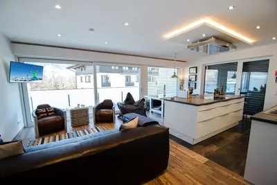 Image de Superb Alpine Lodges Zell am See 6-8pax