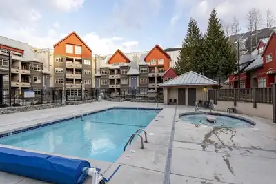 Image de Ski in/out | Creekside Gondola | Pool and hot tub