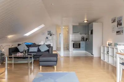 Image de Sensational à tous égards: L'appartement à l'étage a 2-3 P