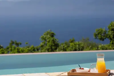 Image de Villa Nisi superbe vue mer piscine Ă debordement Wifi