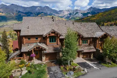 Image de Tristant 115 - Vues époustouflantes, salle de musculation à domicile, accès skis aux pieds via funiculaire, bain à remous!