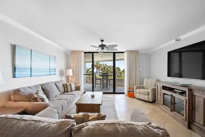 Image de Eden East 101 - Condo sur la plage avec des équipements haut de gamme et des vues fabuleuses!