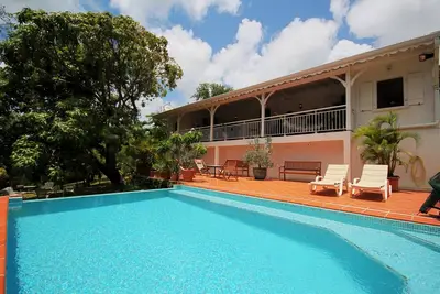 Villa de charme avec piscine (Mqsa20 6 pers)