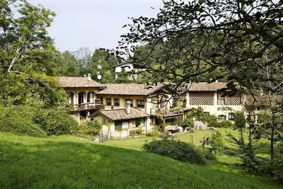 Image de Maisons dans un ancien moulin du 18ème siècle. Siècle. Avec 10 000 m² de terrain et piscine