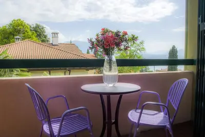 Appartement central et calme de 3½ pièces avec vue magnifique sur le lac
