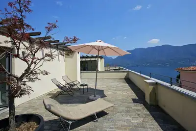 Exceptionnel appartement de 3 pièces avec terrasse sur le toit dans les anciennes villes thermales de Ghiffa