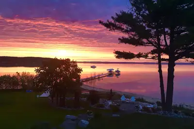Image de Charmante cabane en rondins et maison d'hôtes sur la magnifique baie de East Grand Traverse