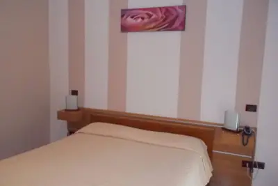 Image de Chambre Royale Avec Balcon - Royal Hotel