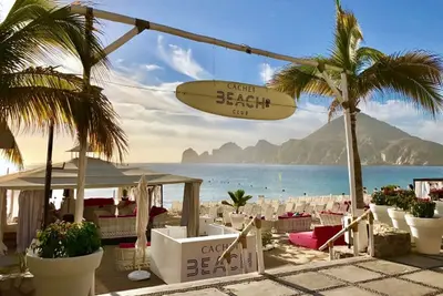Image de Ocean Front Resort Cabo San Lucas, Medano Beach, à quelques pas de la marina / ville