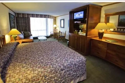 Image de Ski-in / ski-out incroyable Cliff Lodge at Snowbird