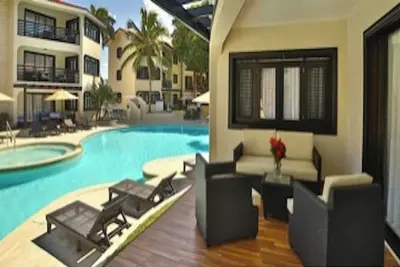 Image de luxueuse suite d'une et deux chambres dans un magnifique complexe en République dominicaine