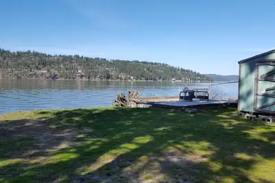Image de Coeur D Alene Lake Beach Front Lot et Docks.
