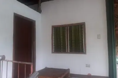 Image de Guesthouse, 2 \/ F, très spacieux avec une grande piscine