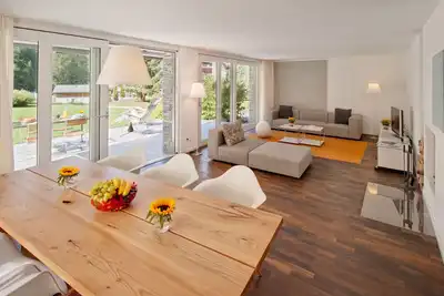 Chalet Altesse Serviced Apartments
