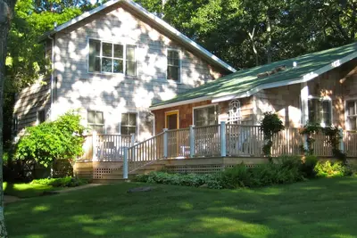 Image de Cottage de Charme avec Glorious Sun Room par la baie