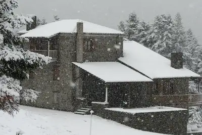 Image de Magnifique vue sur la montagne, privée, à 1300 m d'altitude, dans la forêt de sapin profonde et la rivière