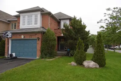 Image de Maison de vacances familiale parfaite dans le Grand Toronto pour des vacances touristiques Ă court terme