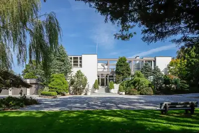 Image de Maison d'architecte avec vue imprenable et accès à la plage