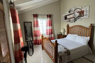 Rhyne Park Inn: appartement indépendant avec 2 chambres, partiellement climatisé et WiFI