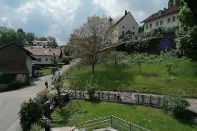 Appartement de 80 m² dans les combles avec parking et Wi-Fi