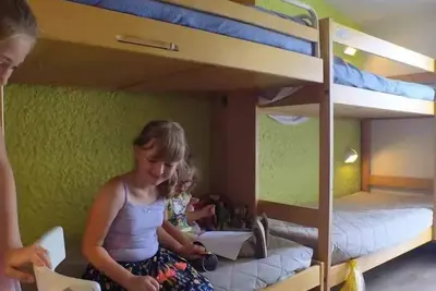 Image de 3 Pièces 5 Personnes 1 bébé