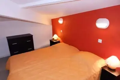 Image de 3 Pièces 7 Personnes 1 bébé