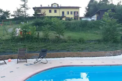 Image de Grande Maison Entre Les Hills Avec Piscine Exclusive! ! ! Dans les collines